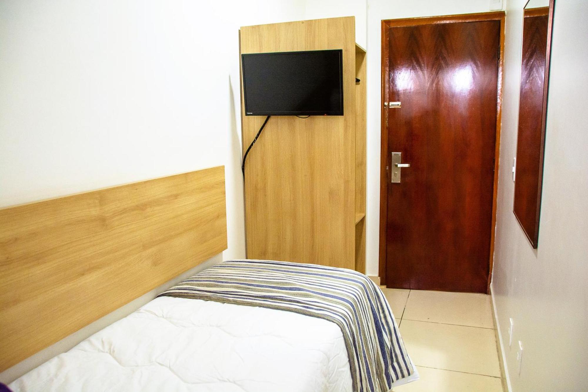 Fenix Hotel Pouso Alegre Exterior foto